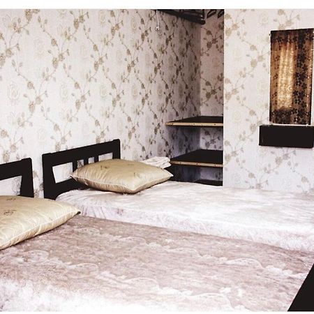 Семейный Дворик Sukhumi Bilik gambar