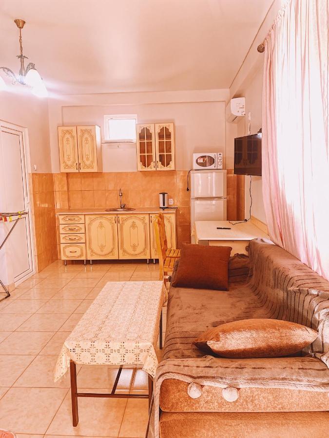 Семейный Дворик Sukhumi Luaran gambar