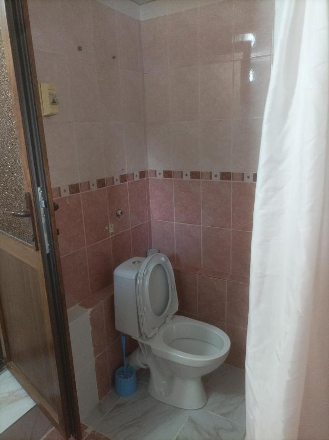 Семейный Дворик Sukhumi Luaran gambar